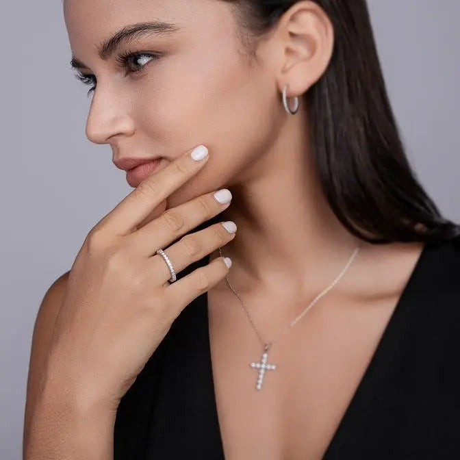 Dainty Ring with cubic zirconia stones, photo 2